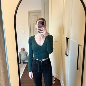 Wilfred Deep Green Ribbed Crop Top